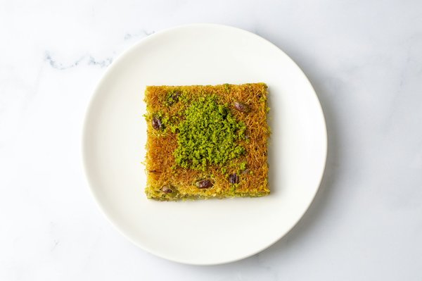 How to Craft a Perfectly Spiced Moroccan Lamb Tagine with Apricots?